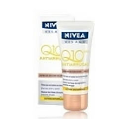 Nivea Visage Q10 Día Color